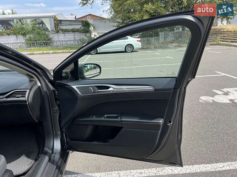 Седан Ford Fusion 2019 в Киеве