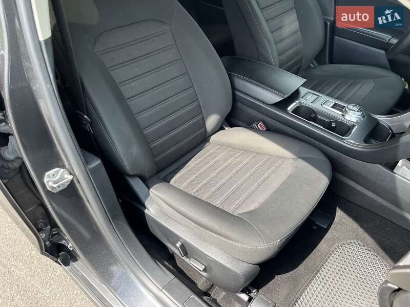 Седан Ford Fusion 2019 в Киеве