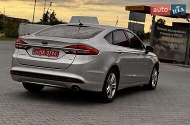 Седан Ford Fusion 2018 в 