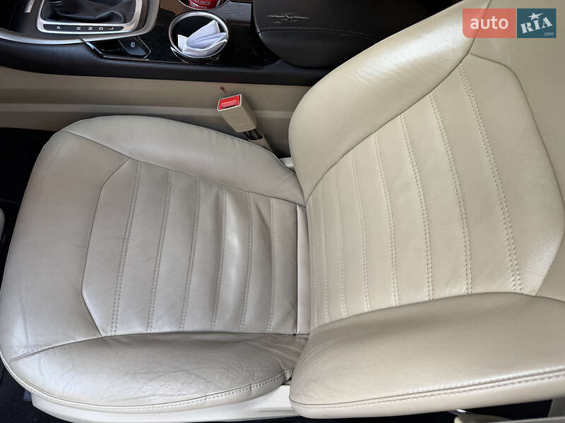 Седан Ford Fusion 2012 в Василькові