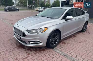Седан Ford Fusion 2017 в 