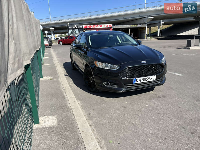 Седан Ford Fusion 2015 в Киеве