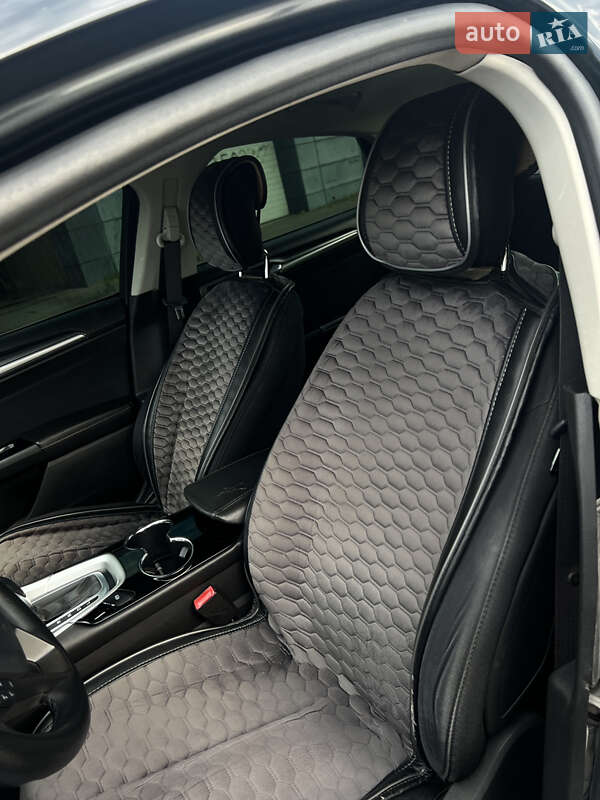 Седан Ford Fusion 2013 в Одессе