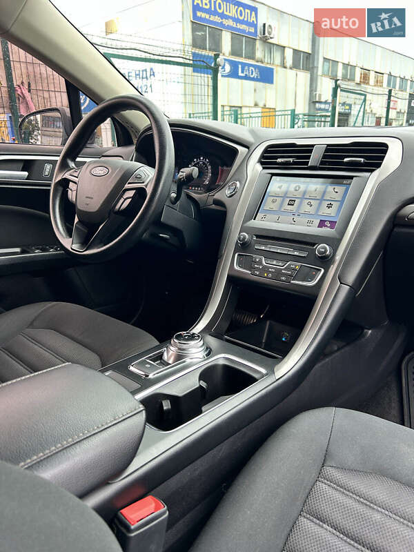 Седан Ford Fusion 2018 в Сумах