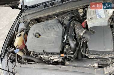 Седан Ford Fusion 2015 в 