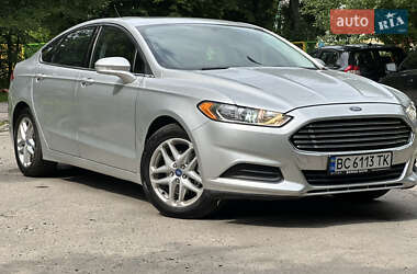 Седан Ford Fusion 2013 в 