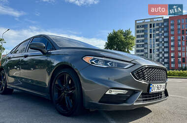Седан Ford Fusion 2016 в 