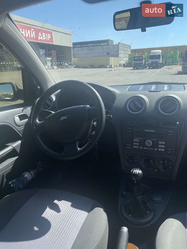 Хэтчбек Ford Fusion 2005 в Житомире