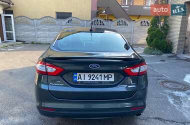 Седан Ford Fusion 2015 в 