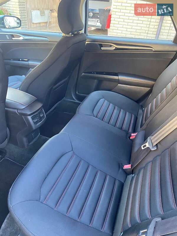 Седан Ford Fusion 2015 в Боярке