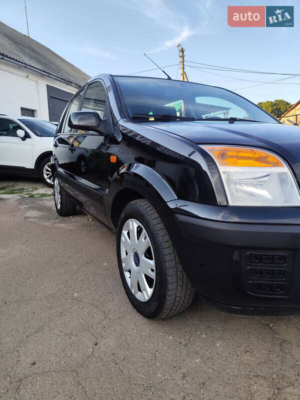 Хэтчбек Ford Fusion 2007 в Чернигове