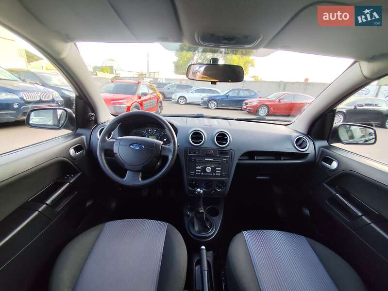 Хэтчбек Ford Fusion 2007 в Чернигове