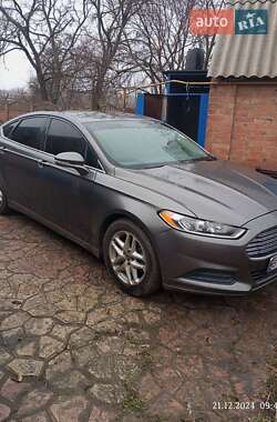 Седан Ford Fusion 2013 в 