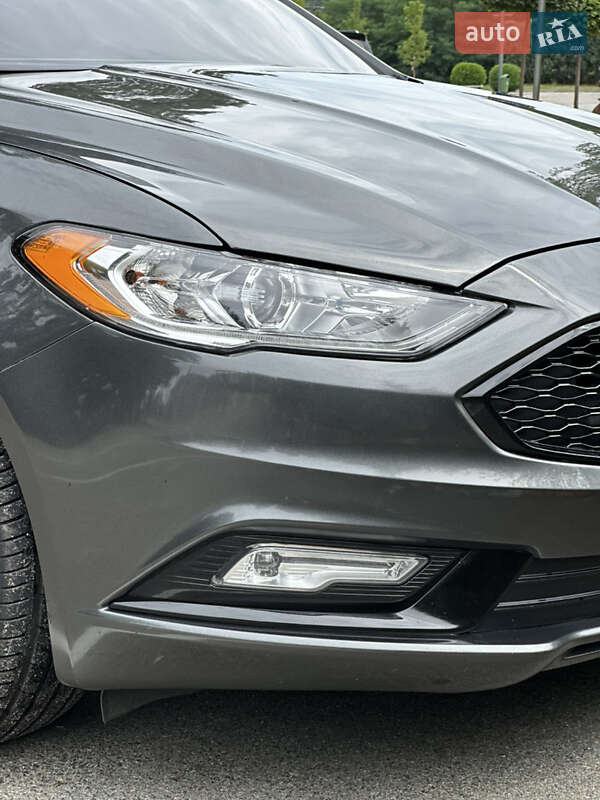 Седан Ford Fusion 2016 в Киеве