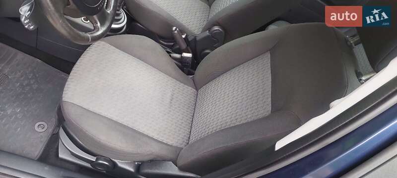 Хэтчбек Ford Fusion 2004 в Киеве