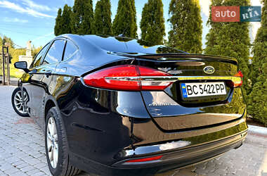Седан Ford Fusion 2016 в 