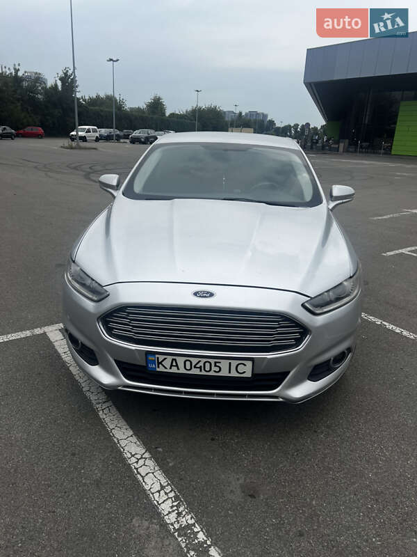 Седан Ford Fusion 2015 в Киеве