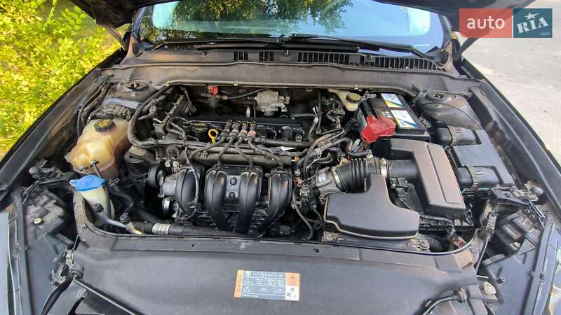 Седан Ford Fusion 2015 в Києві