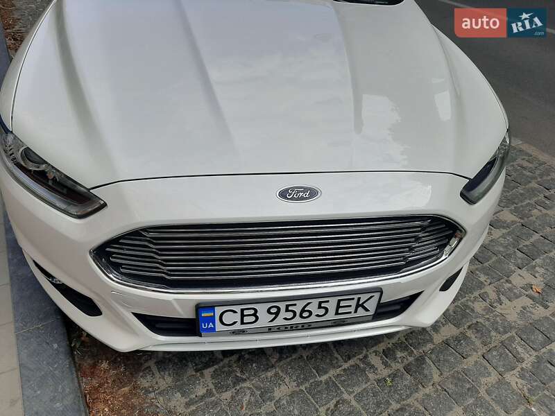 Седан Ford Fusion 2015 в Чернигове