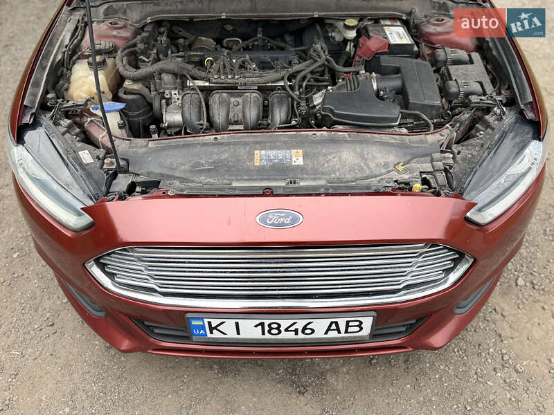 Седан Ford Fusion 2014 в Березане