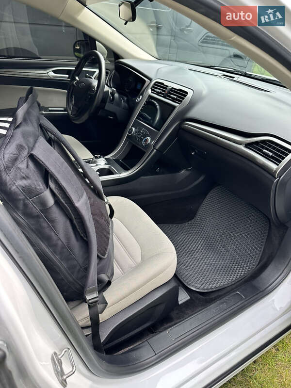 Седан Ford Fusion 2016 в Киеве фото 14 Седан Ford Fusion 2016 в Киеве