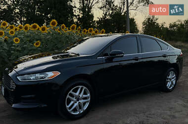 Седан Ford Fusion 2014 в 