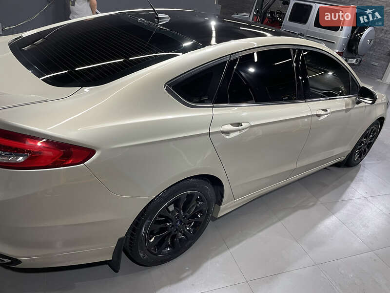 Седан Ford Fusion 2017 в Киеве