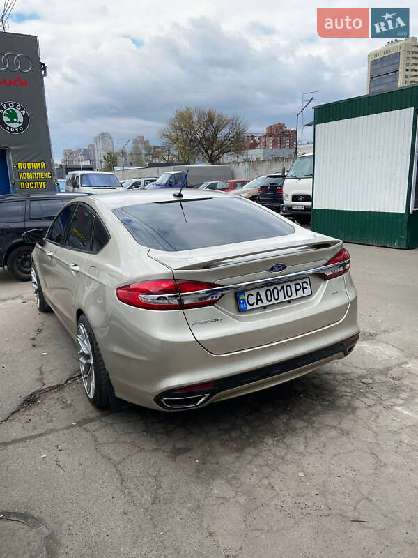 Седан Ford Fusion 2017 в Киеве
