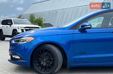 Седан Ford Fusion 2017 в 