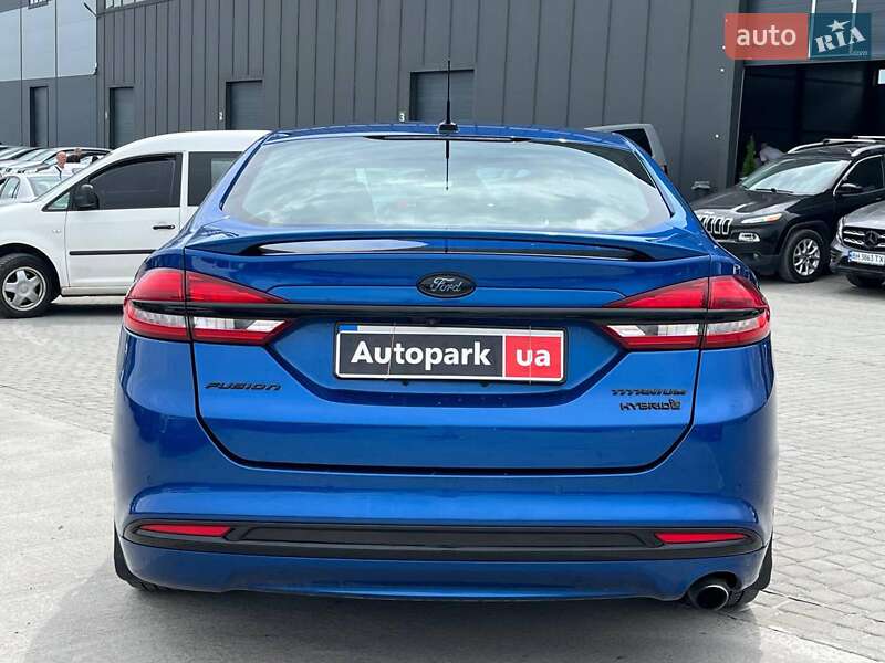 Седан Ford Fusion 2017 в Львові