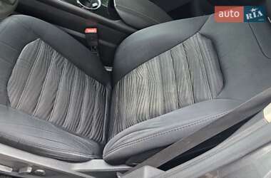 Седан Ford Fusion 2015 в 