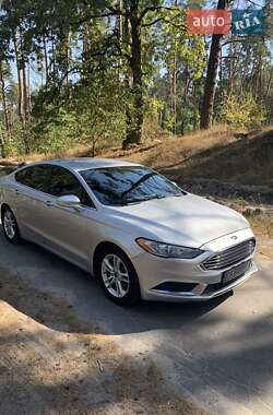 Седан Ford Fusion 2018 в 