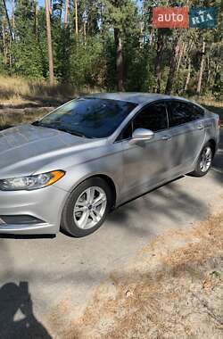 Седан Ford Fusion 2018 в 