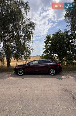 Седан Ford Fusion 2017 в 