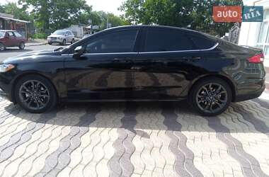 Седан Ford Fusion 2018 в 