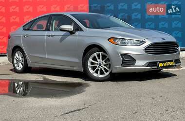 Седан Ford Fusion 2018 в Киеве