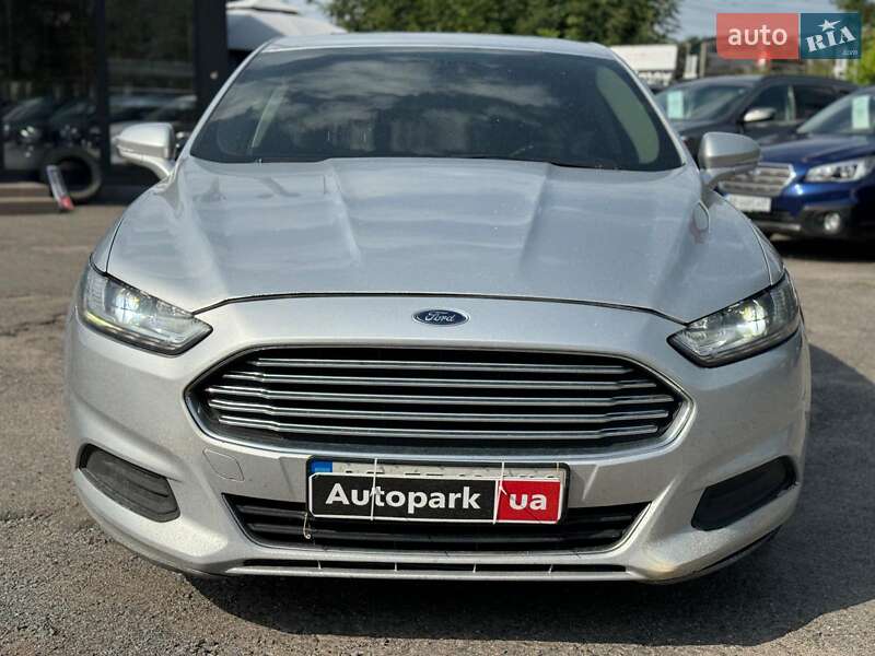 Седан Ford Fusion 2015 в Виннице