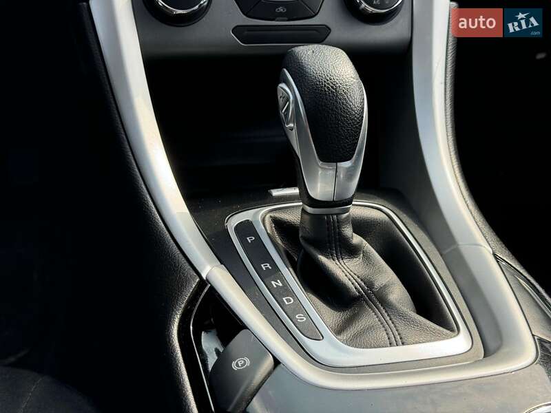 Седан Ford Fusion 2015 в Виннице