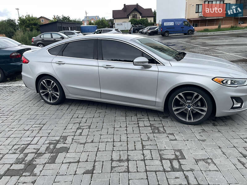 Седан Ford Fusion 2018 в Вінниці