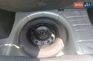 Хэтчбек Ford Fusion 2006 в 