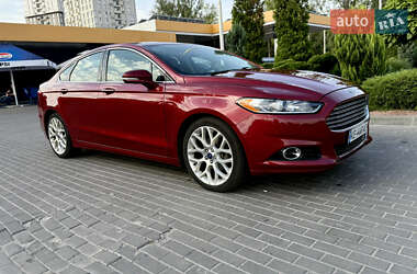 Седан Ford Fusion 2014 в 