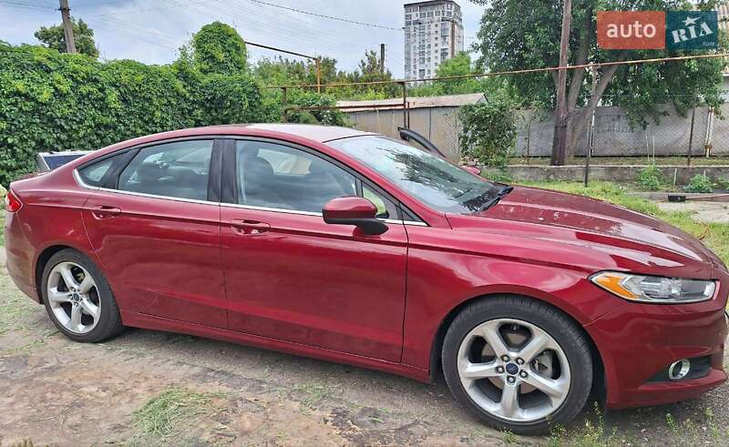 Ford Fusion 2015