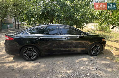 Седан Ford Fusion 2013 в 