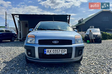 Хэтчбек Ford Fusion 2006 в 