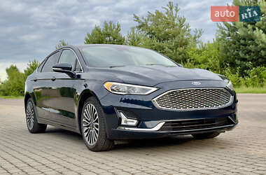 Ford Fusion 2020
