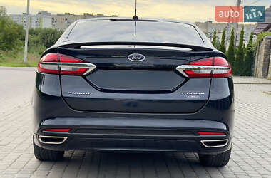 Седан Ford Fusion 2020 в 