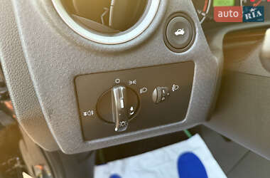 Хэтчбек Ford Fusion 2007 в 