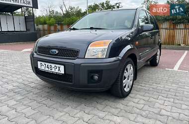 Хэтчбек Ford Fusion 2009 в 