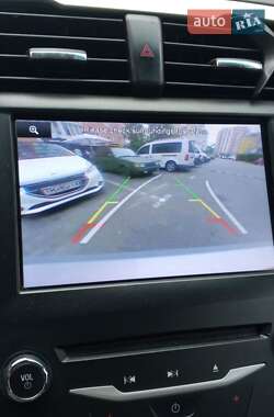 Седан Ford Fusion 2012 в 