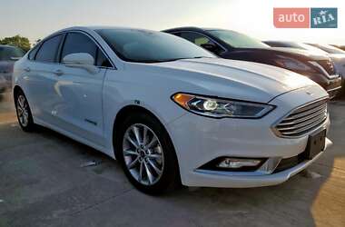 Седан Ford Fusion 2017 в 